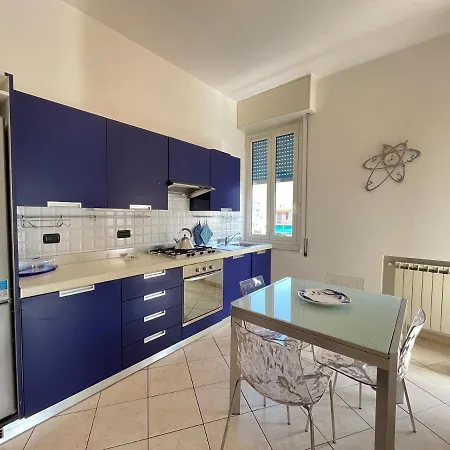 Apartment Levantomare *